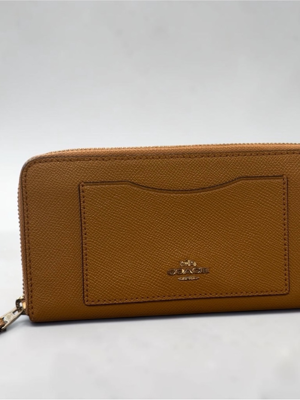 Coach Crossgrain Leather Accordion Zip Around Wallet - golden brown  / Gold